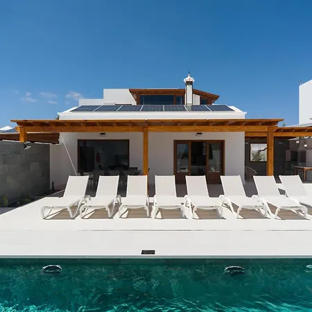 Careva 1 - Vipvipvillas *